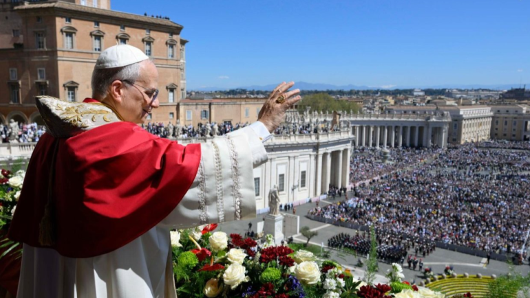 Urbi et Orbi: Papa pozvao na odbacivanje oružja i obraćenje srca