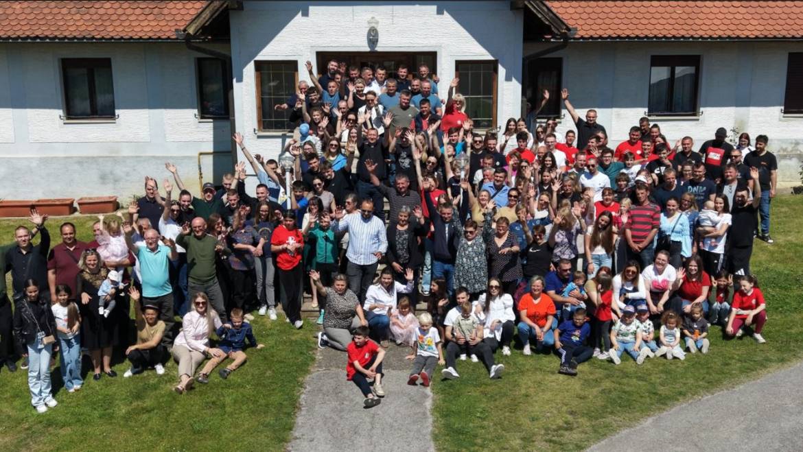 Mladi naše župe na SHKM-u u Požegi